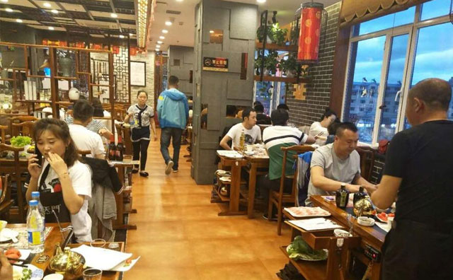 墊江開火鍋店，如何做好戶外宣傳？