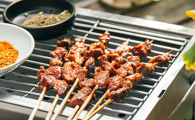年輕人做燒烤怎么樣，優(yōu)勢(shì)總結(jié)讓你放心開(kāi)店